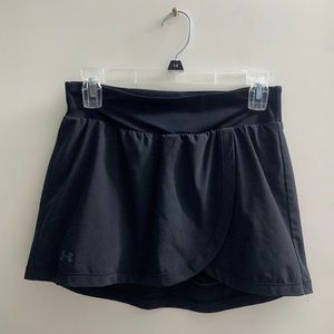 BLACK UNDER ARMOR SKORT